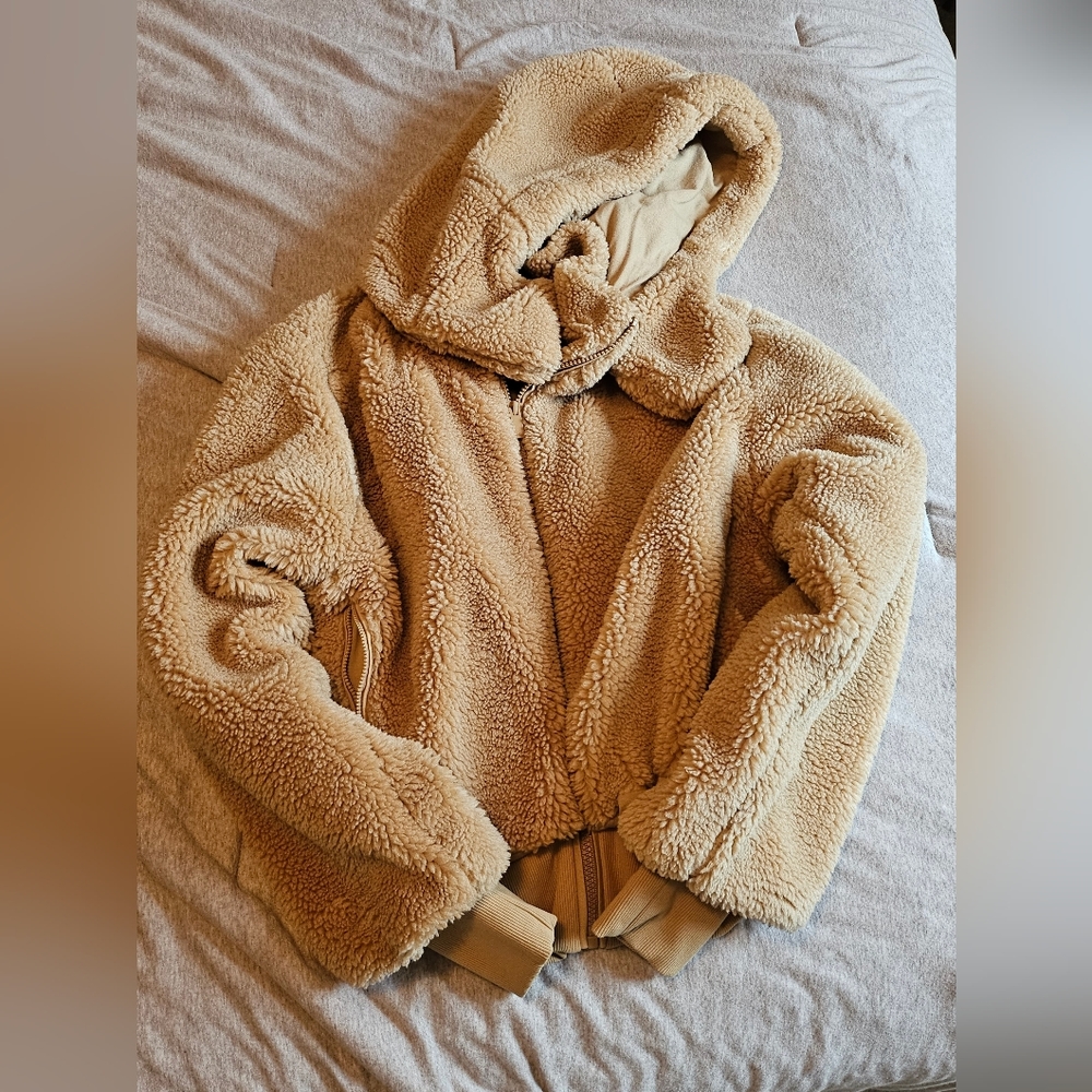 Alo Foxy Sherpa jacket, Camel, medium